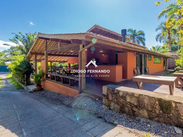 Imagem 3: Casa Porto da Lagoa com Aluguel Mensal Área Gourmet, Piscina, Campo de Futebol