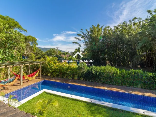 Imagem 2: Casa Porto da Lagoa com Aluguel Mensal Área Gourmet, Piscina, Campo de Futebol