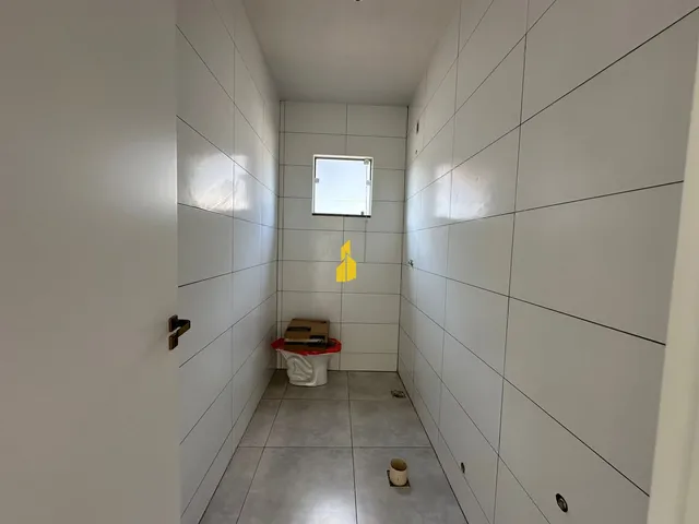 Imagem 7: Casa Á Venda no Bairro Araponguinhas