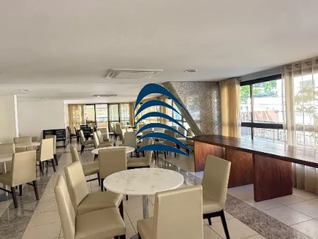 Imagem 9: Apartamento à venda na melhor localização do Costa Azul ?Exclusividade