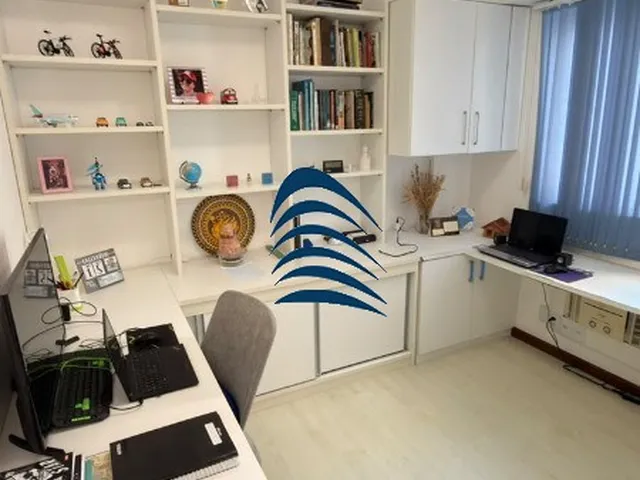 Imagem 8: Apartamento com 3/4 + dependência / à venda / 90m² / 02 vagas soltas de garagem