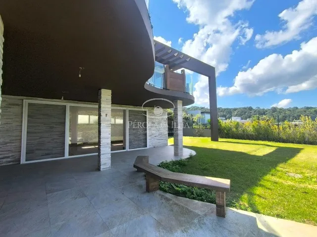 Imagem 8: Imóvel de luxo em Florianópolis-SC: 4 suítes, 3 salas, 6 banheiros, 4 vagas - 740m²