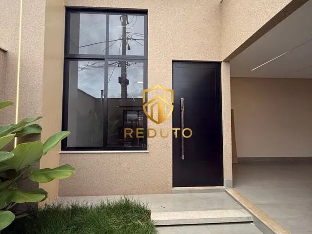 Imagem: Casa à venda no bairro Afonso Queiroz