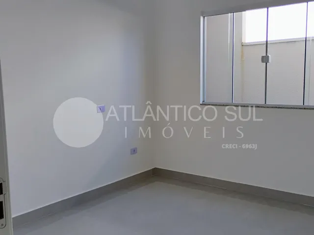 Imagem 7: CASA COM 3 QUARTOS, APENAS 350m DO MAR, IPACARAI, MATINHOS - PR
