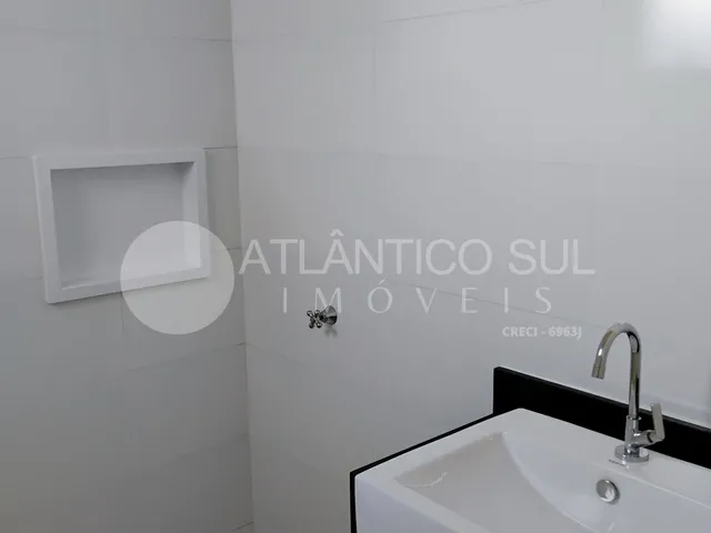 Imagem 14: CASA COM 3 QUARTOS, APENAS 350m DO MAR, IPACARAI, MATINHOS - PR