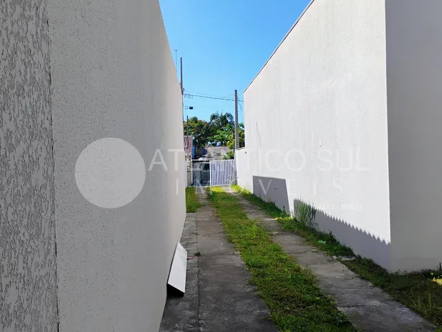 Imagem 2: CASA COM 3 QUARTOS, APENAS 350m DO MAR, IPACARAI, MATINHOS - PR