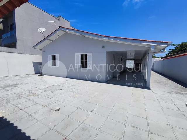 Imagem: Casa à venda, CANOAS a 350 metros do mar
