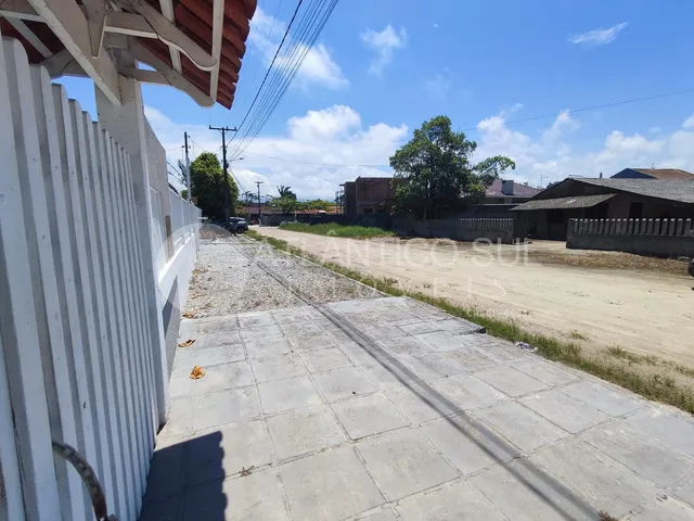 Imagem 3: Casa à venda, CANOAS a 350 metros do mar, PONTAL DO PARANA - PR