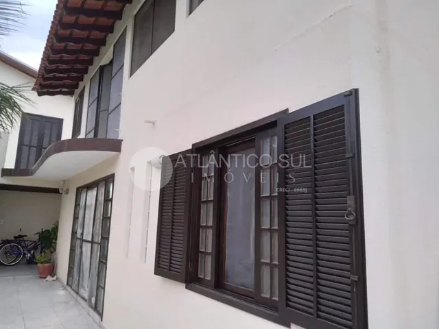 Imagem 2: Casa à venda, Leblon, com 05 quartos PONTAL DO PARANA - PR