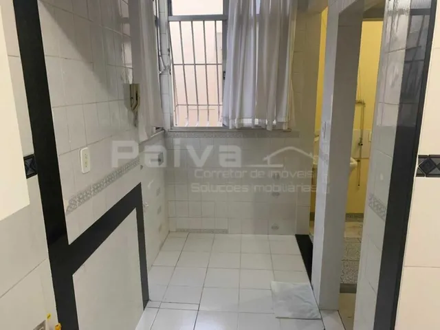 Imagem 8: Ótimo Apartamento 03 Quartos, Suíte e Vaga, no Ingá. Próximo À Praia