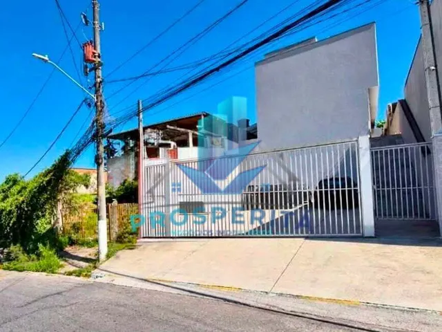 Imagem: A casa possui 2 Dormitórios, 1 Banheiro, 1 Vaga na