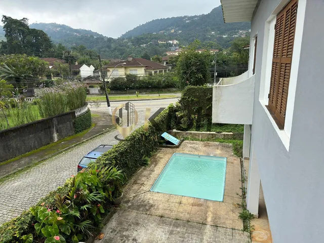 Imagem 9: Oportunidade! Excelente residência c/ 3 Quartos (1 suíte) Piscina próximo ao hotel