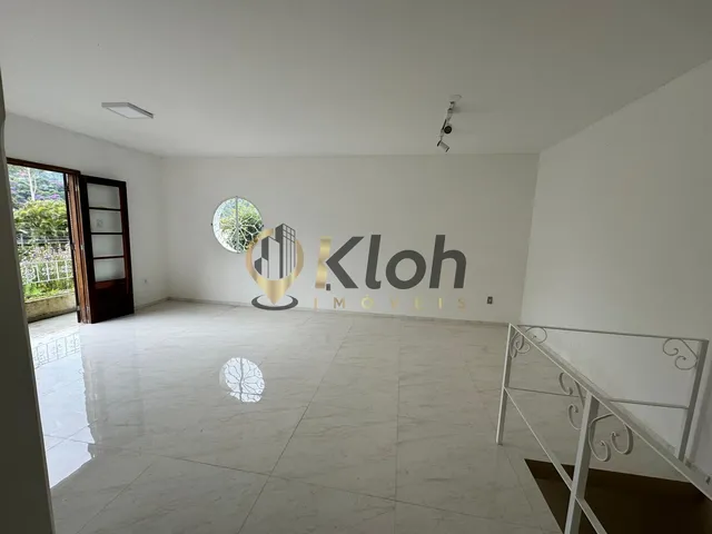 Imagem 13: Oportunidade! Excelente residência c/ 3 Quartos (1 suíte) Piscina próximo ao hotel