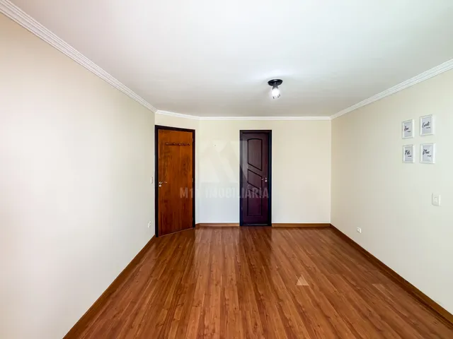 Imagem 8: Sobrado em Condomínio, 4 quartos e 2 suítes, varanda, duas vagas e churrasqueira no