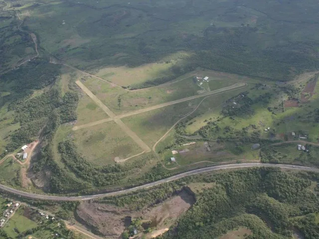 Imagem 4: Área à venda, com 5 quartos, 1ha