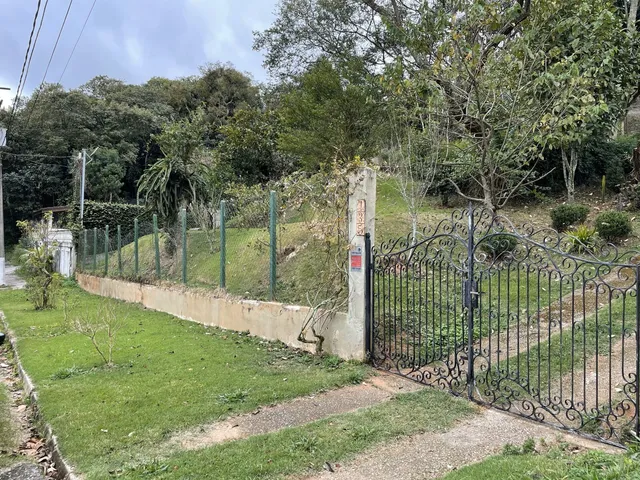 Imagem 9: Casa Térrea com Lago de Carpas em Terreno Gigante!