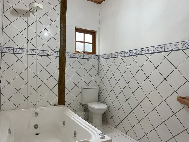 Imagem 15: Casa Térrea com Lago de Carpas em Terreno Gigante!