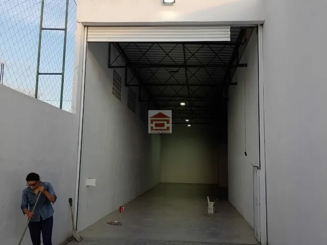 Imagem 2: ALUGO GALPÃO, 160M2, PRÓXIMO AO AEROPORTO DE CARUARU
