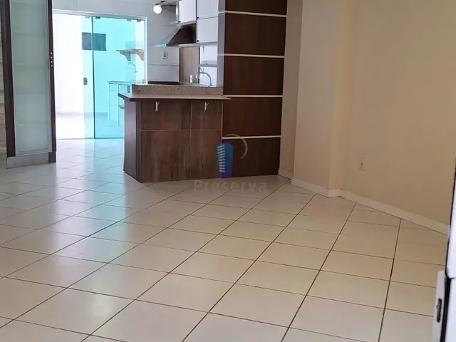 Imagem 2: Sobrado com Edícula em Condomínio