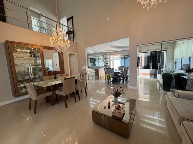 Imagem 5: Casa com Piscina e Mobiliada À Venda na Vila Moema, em Tubarão/Sc