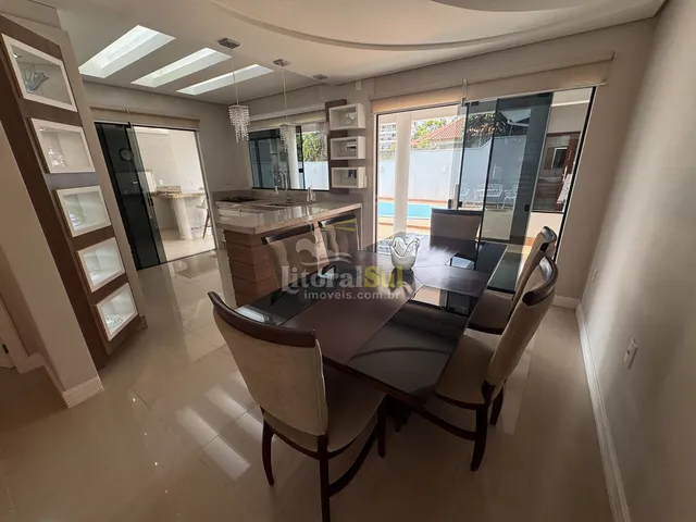 Imagem 12: Casa com Piscina e Mobiliada À Venda na Vila Moema, em Tubarão/Sc