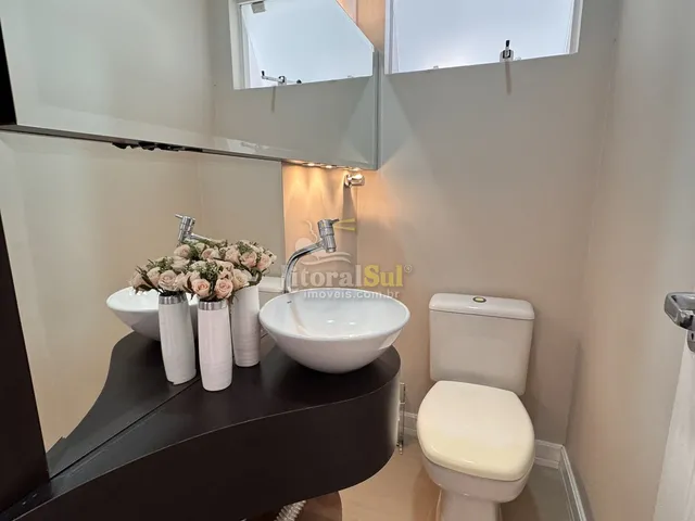 Imagem 9: Casa com Piscina e Mobiliada À Venda na Vila Moema, em Tubarão/Sc