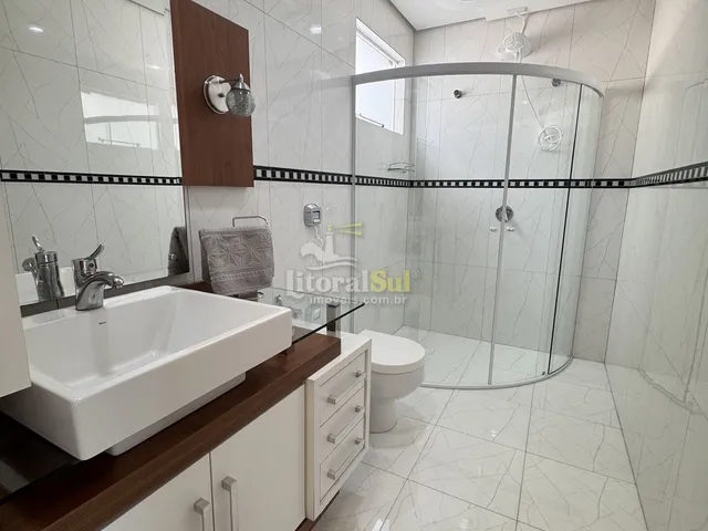 Imagem 15: Casa com Piscina e Mobiliada À Venda na Vila Moema, em Tubarão/Sc