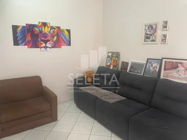 Imagem 2: Casa à venda com 3 quartos a 350m do Estadio Municpal, Esmeralda, CASCAVEL - PR