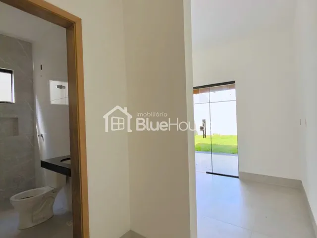 Imagem 2: Casa de 2 Quartos sendo 1 Suíte, em alto padrão de acabamento no Jardim Dom Bosco
