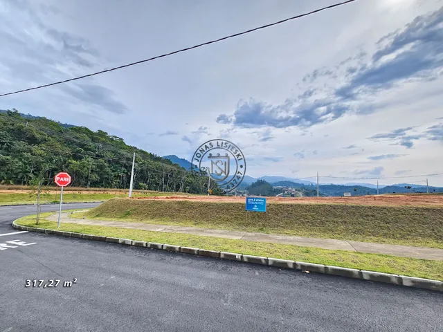 Imagem: Lote com 317,27m²