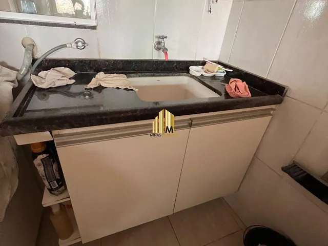 Imagem 15: P>Casa com excelente espaço interno e ótimo potencial para quem busca um imóvel amplo