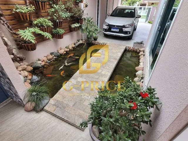 Imagem 12: Maravilhosa Casa de Alto Padrão com Piscina Apenas 100Mts do Mar