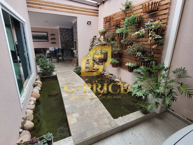 Imagem 15: Maravilhosa Casa de Alto Padrão com Piscina Apenas 100Mts do Mar