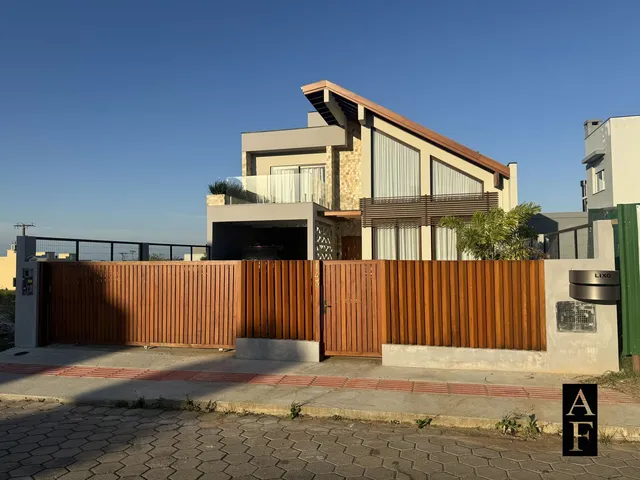 Imagem: Casa em Garopaba de alto padrão com vista