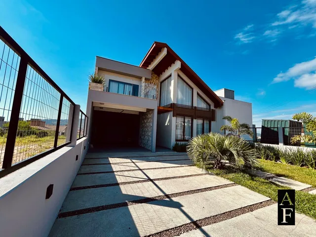 Imagem 10: Casa em Garopaba de alto padrão com vista ao mar
