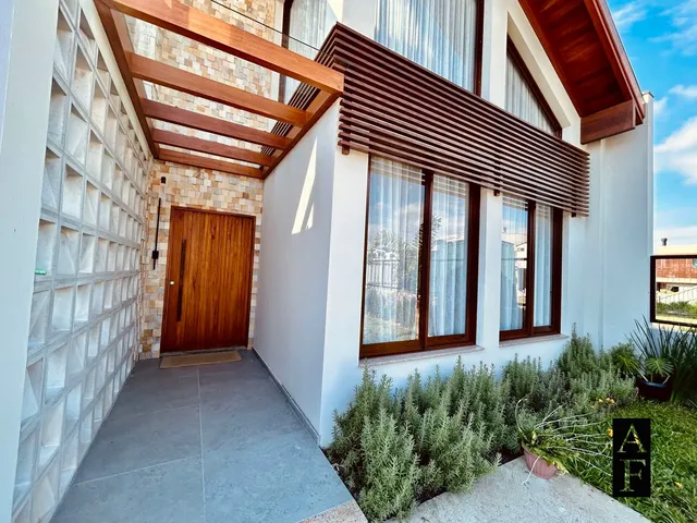 Imagem 14: Casa em Garopaba de alto padrão com vista ao mar
