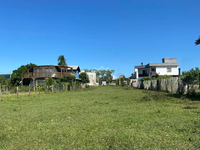 Imagem 4: Terreno à venda à beira da Lagoa de Ibiraquera