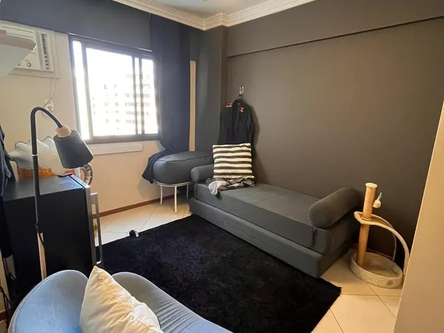 Imagem 4: P style="line-height: 1.4;">Descubra este espaçoso apartamento localizado em uma das