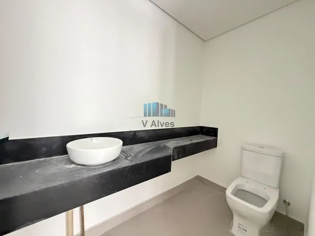 Imagem 2: Apartamento Alto Padrão, 4 quartos sendo 02 suítes e 2 semi-suites, 3 vagas. À venda