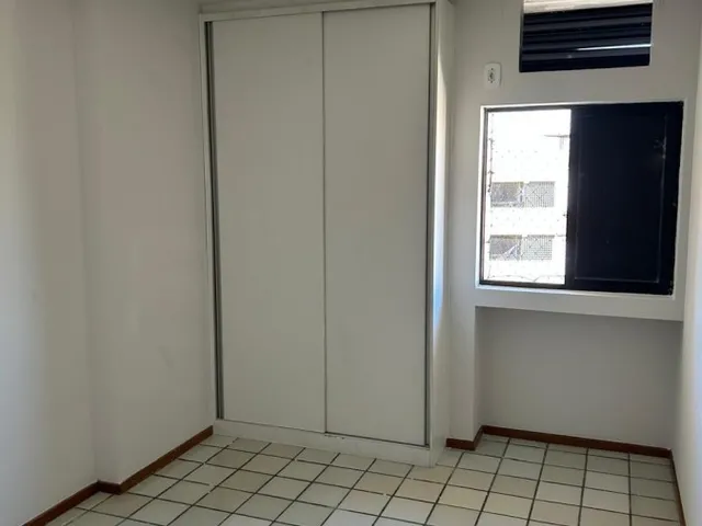 Imagem 3: Apartamento para Venda em Maceió, Ponta Verde, 3 dormitórios, 1 suíte, 2 banheiros, 1