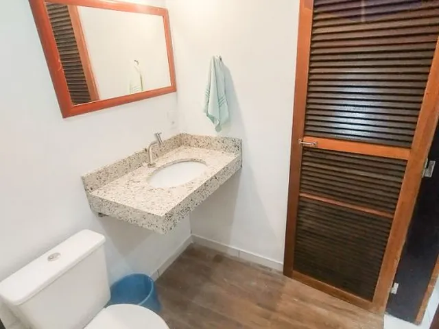 Imagem 16: Linda casa com 4 suítes para até 11 pessoas a 120m da praia