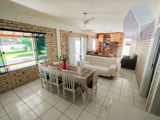 Imagem 15: Casa de praia com 4 dormitórios a 350 m da praia
