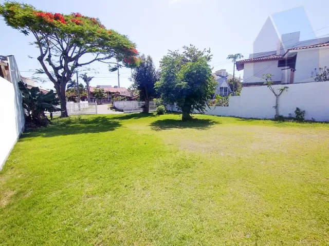 Imagem 5: Casa de praia com 4 dormitórios a 350 m da praia