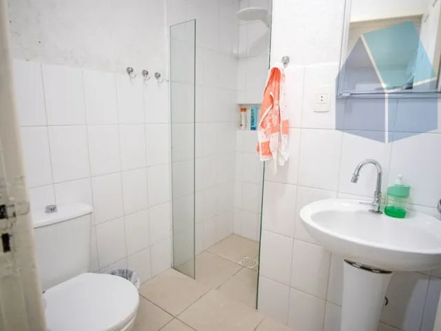 Imagem 15: Casa Amarela com 6 dormitórios de Frente para o Mar - Pé na areia