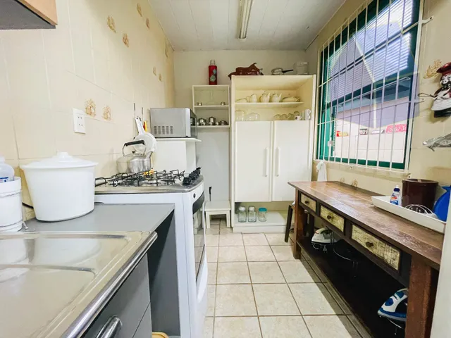 Imagem 12: Casa com 3 dormitórios sendo 1 suite a 50mts da praia da Cachoeira do Bom Jesus