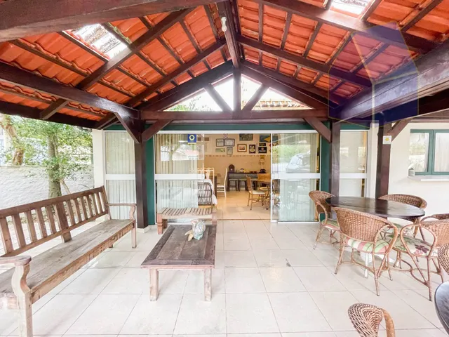 Imagem 13: Casa com 3 dormitórios sendo 1 suite a 50mts da praia da Cachoeira do Bom Jesus