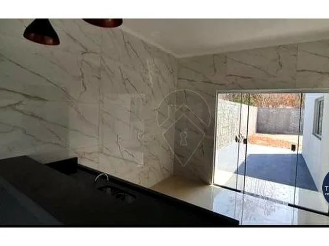 Imagem 2: Casa à Venda em Centro