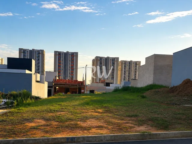 Imagem: Terreno a Venda no Bairro Bom Sucesso na