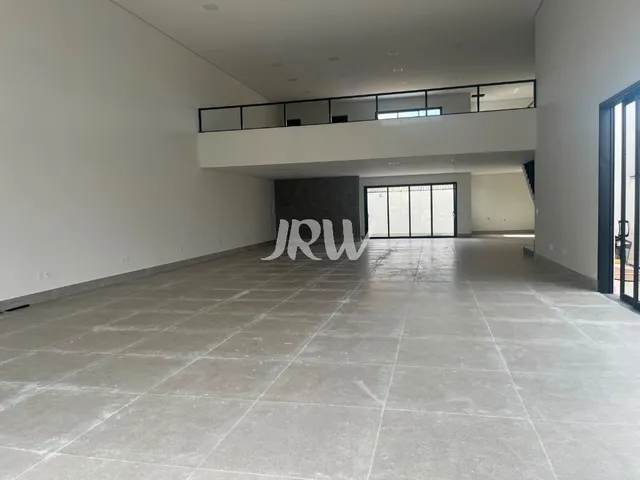 Imagem: Salão Comercial com 377 Metros para Locação