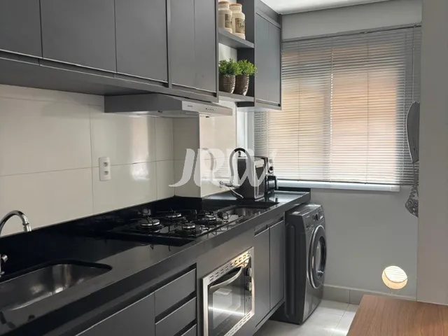 Imagem: O apartamento possui 2 Dormitórios, 1 Banheiro, 2 Vagas na